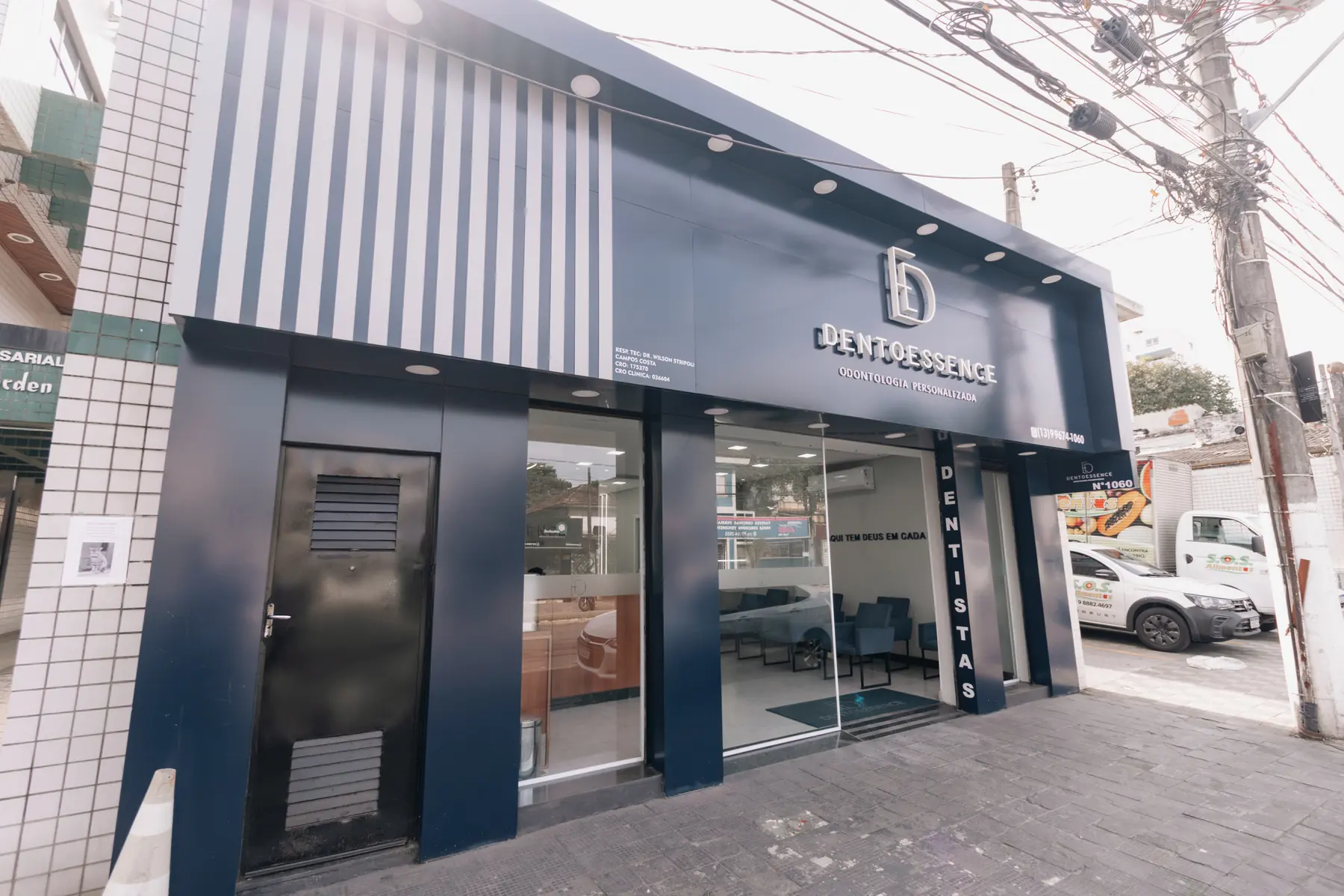 Fachada da clínica DentoEssence Santos